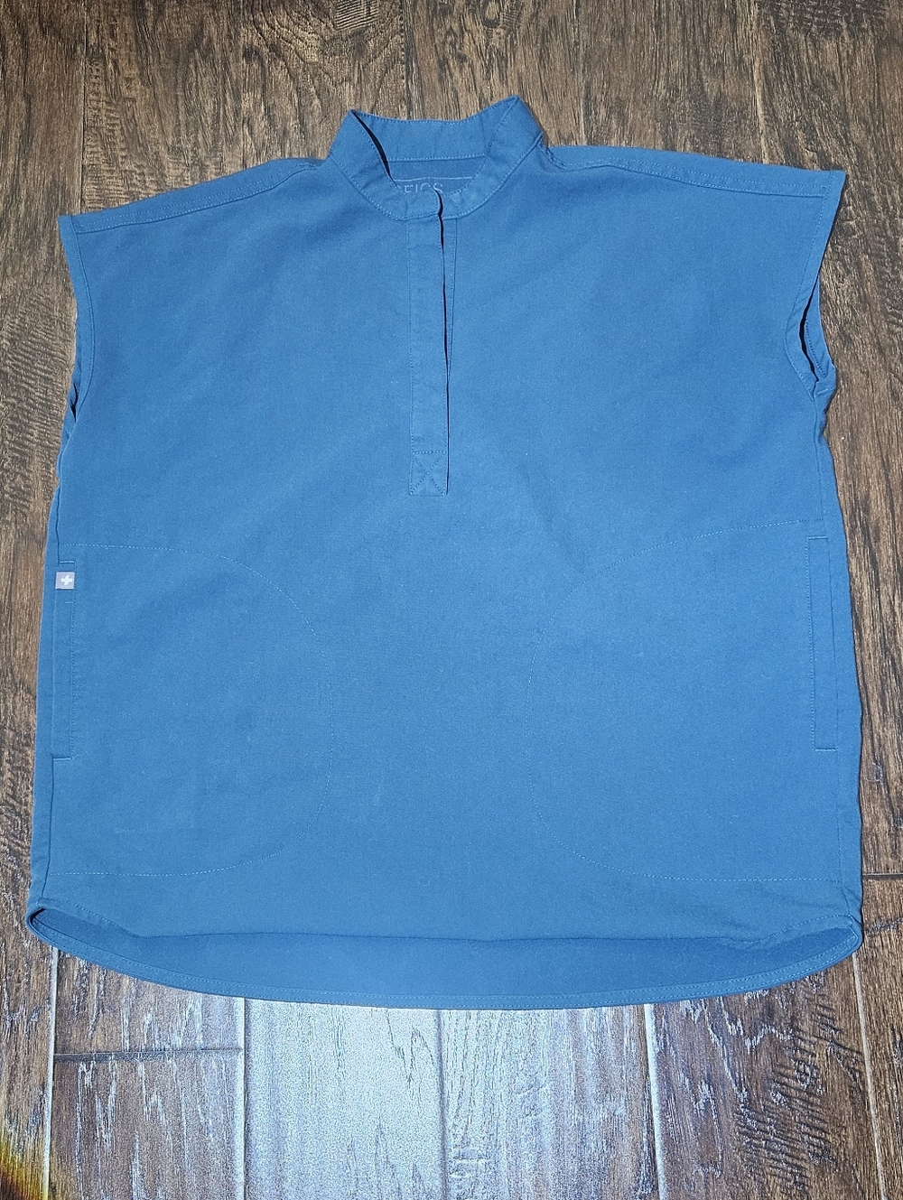 EUC XXSmall FIGS Rafaela Oversized Caribbean Blue Top.